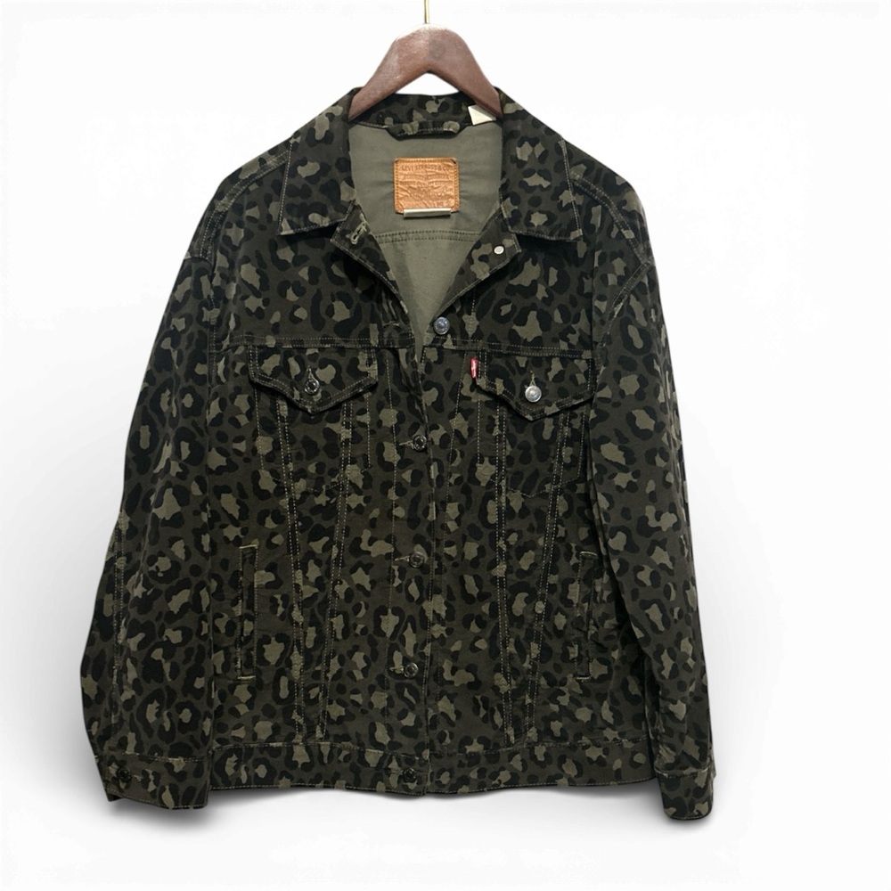 Levi's Green Camo Oversized Trucker Jacket